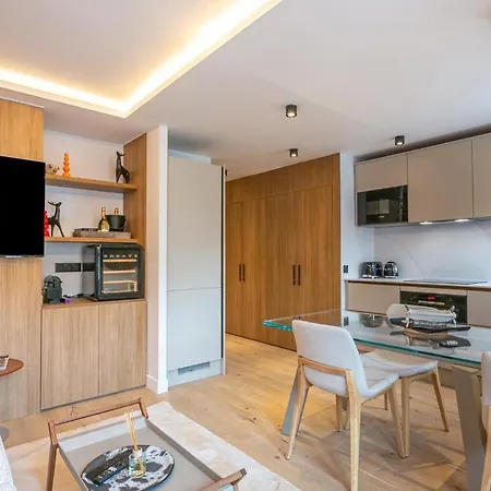 Centre - Renovated Appartement